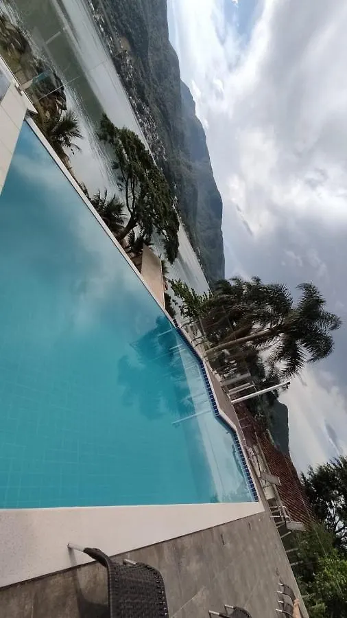 Paraiso Da Enseada De Brito Palhoça Brasil