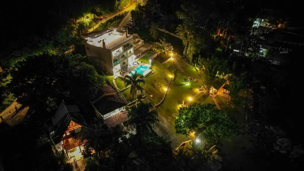 Paraiso Da Enseada De Brito Palhoça Brasil